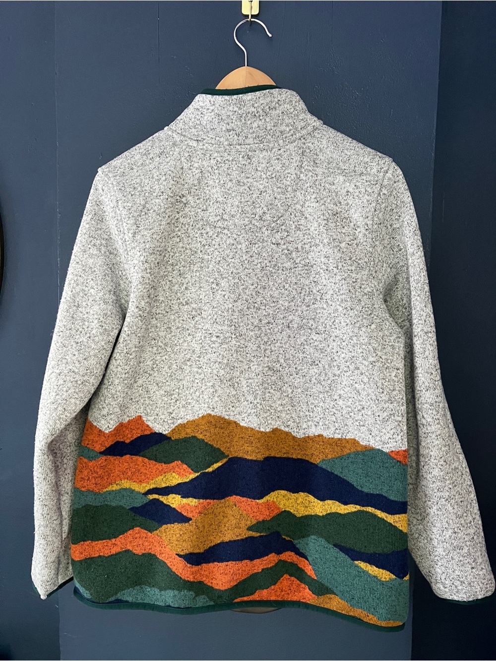 L.L. Bean Women’s Gray Pullover Sweater with Multicolor Mountain Pattern - Picture 5 of 13
